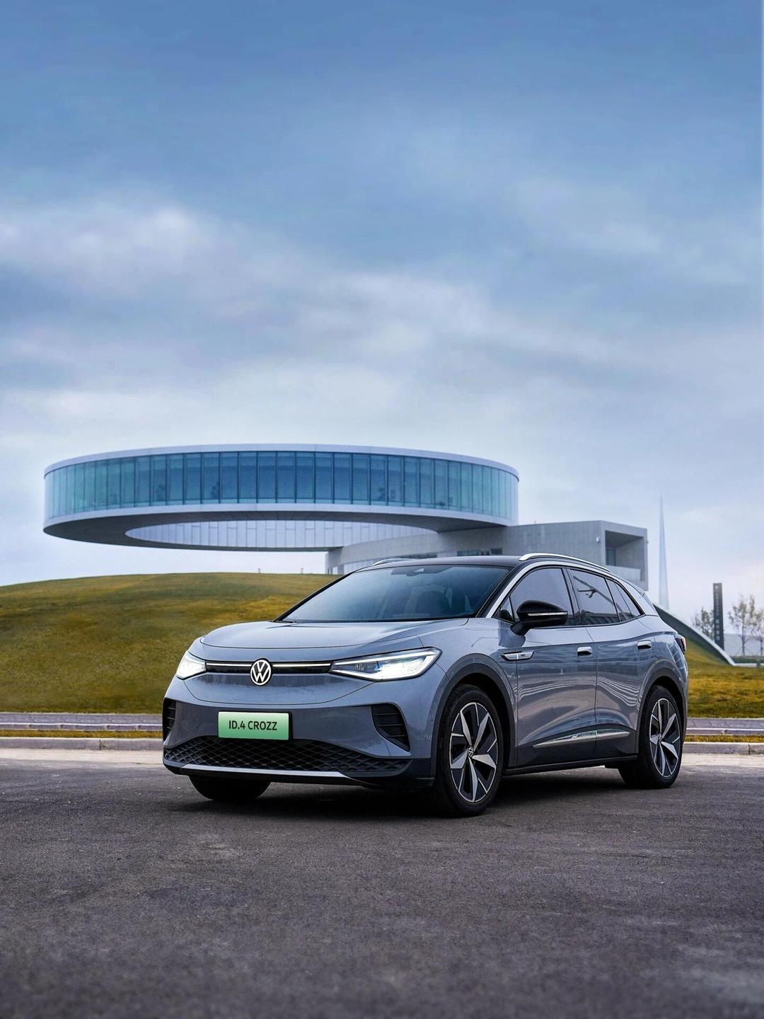 【大众 ID.4 中期改款并更名 ID 途观】
这一更名举措，源于大众正逐步摒弃