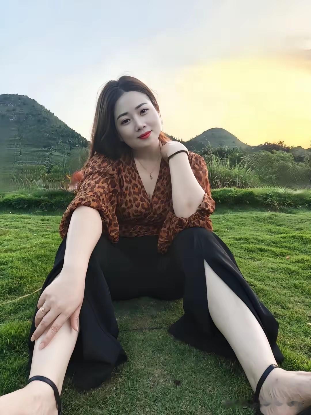 有的女人非常奇怪
不怕打
意思就是打不跑
啥意思呢
就是她和她男朋友谈恋爱的时候