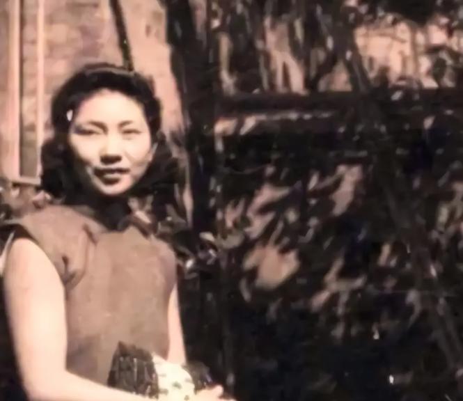 1978年，一伙人突然闯入一户农家，将张春莲带走，正当张春莲的丈夫一头雾水的时候