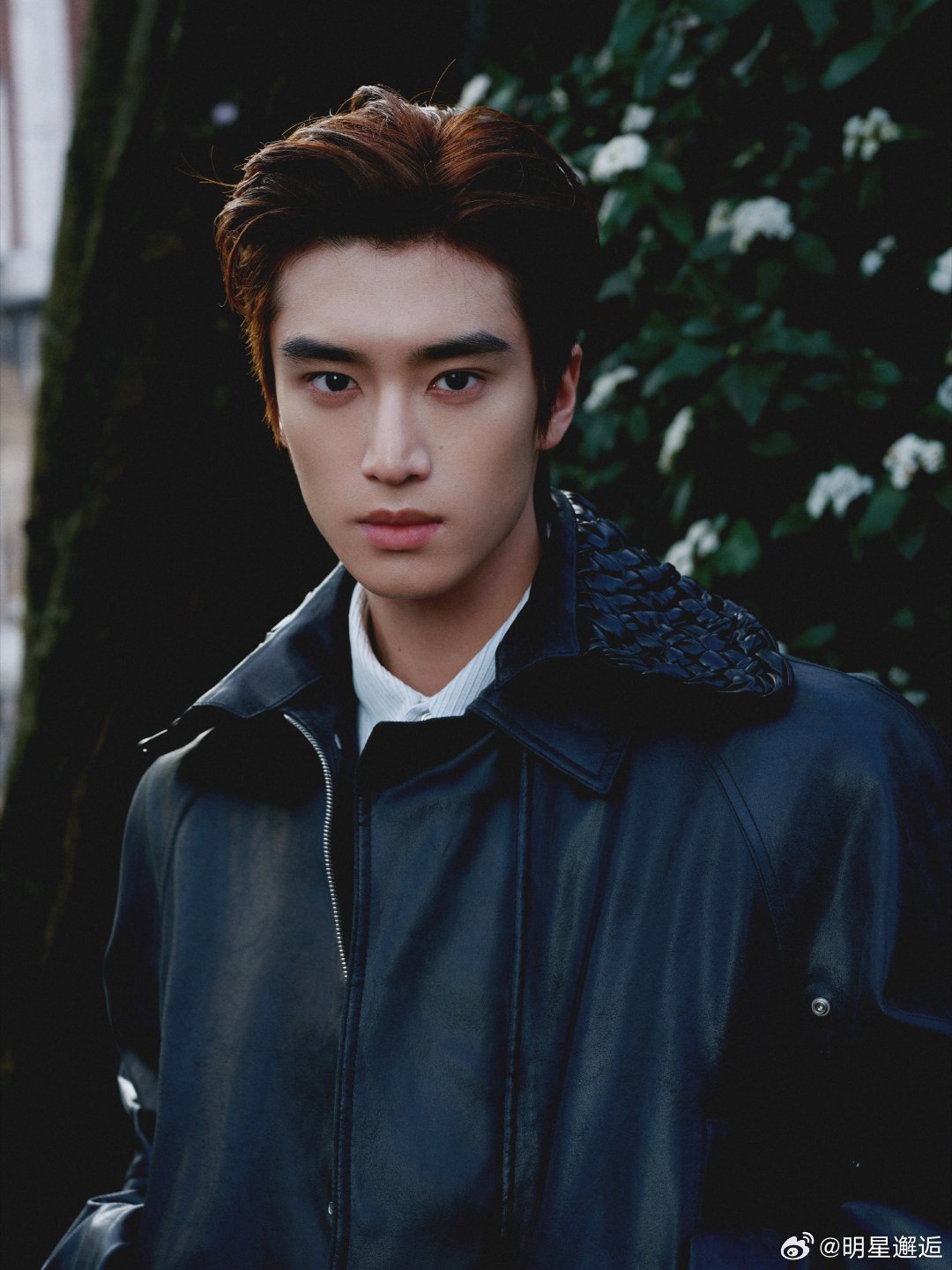 米兰时装周 每一寸线条都写着自律两个字，张康乐真的又帅又自律张康乐身材和颜值一样