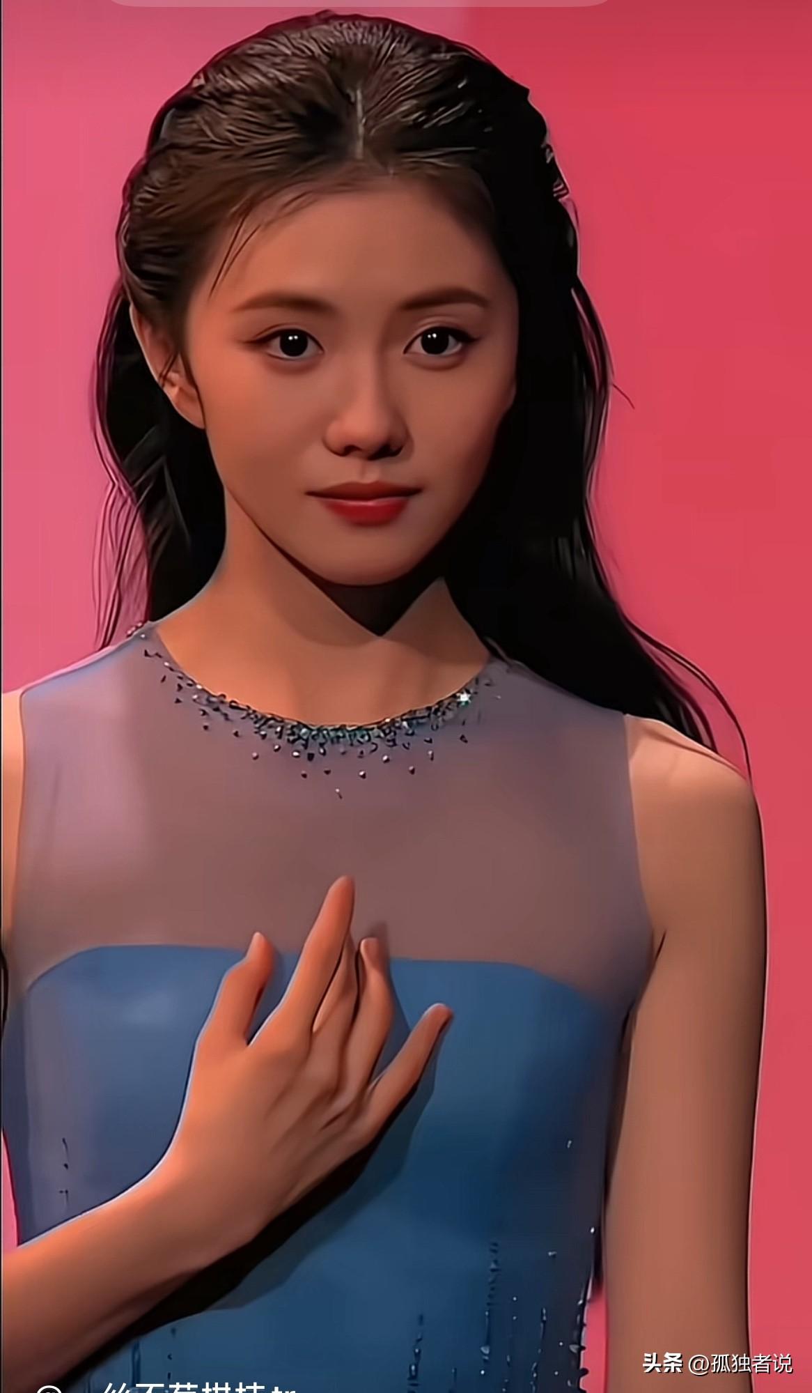 春晚刘浩存的舞蹈证明了真正能打动人心的从来不是浮夸的服装造型和难度高的动作，而是