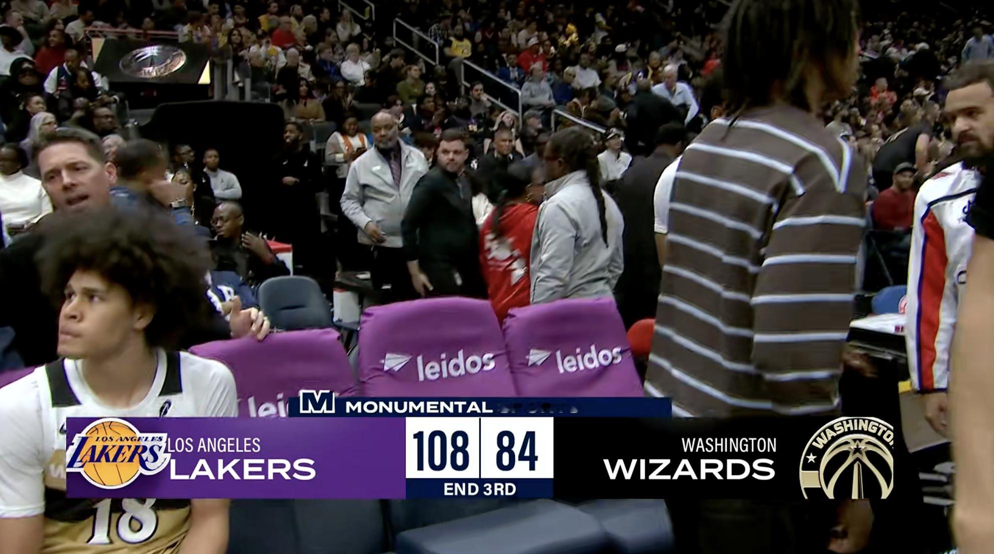 三节结束，湖人108-84奇才，只领先24分了！奇才最后打出一波14-3高潮湖人