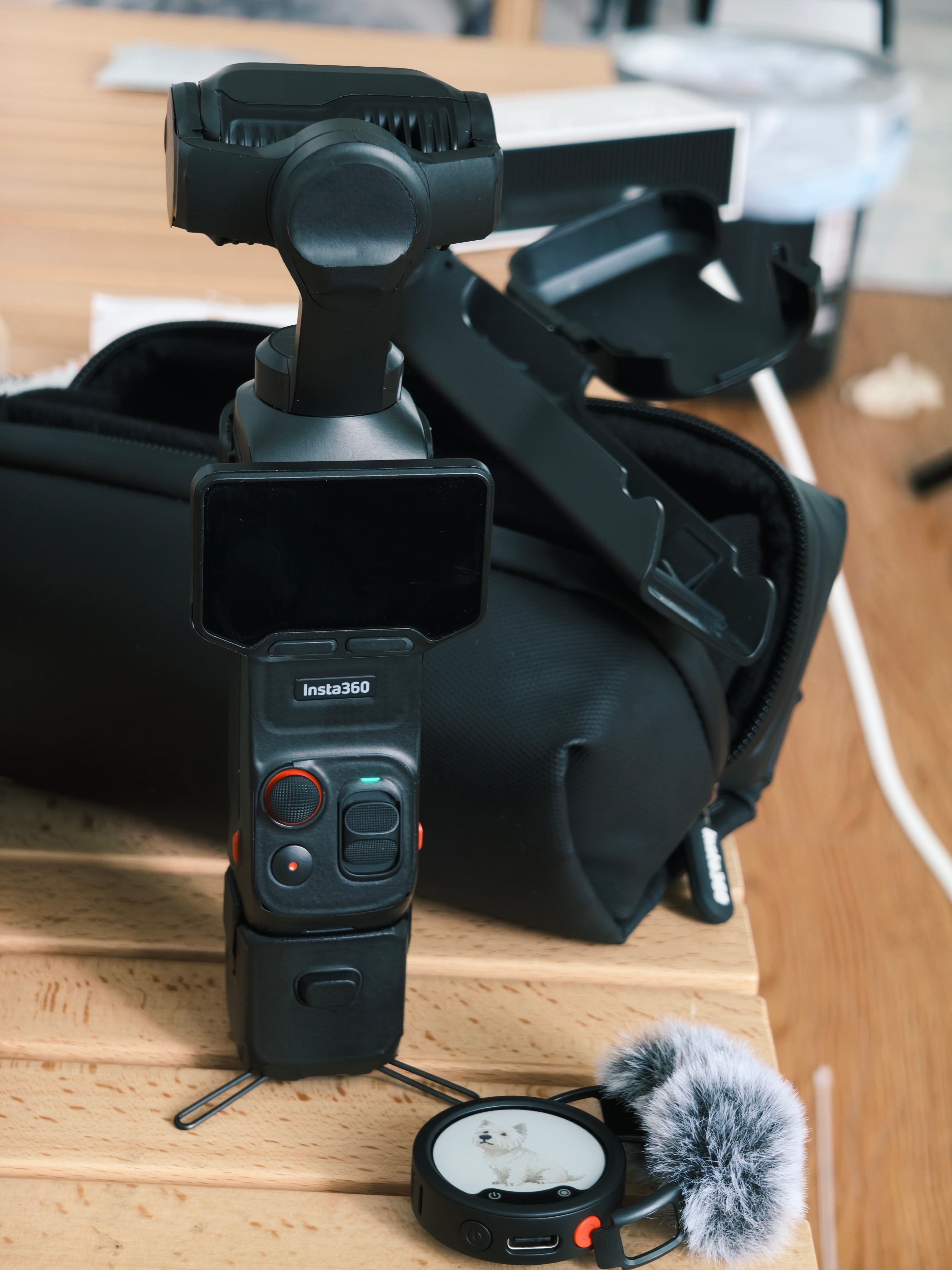 正式从大疆 DJI Pocket4切换到影石 Insta360 Ultra！但是