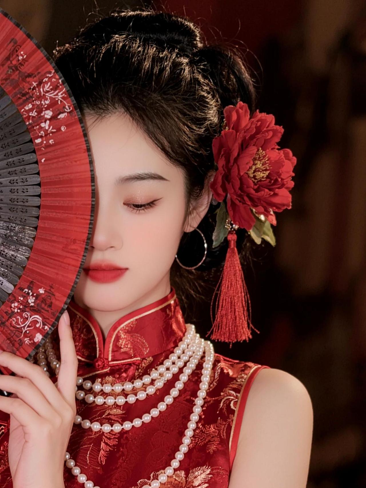 AI珠链旗袍照 随变ai随便玩 拍同款 抖音玩法合伙人计划。