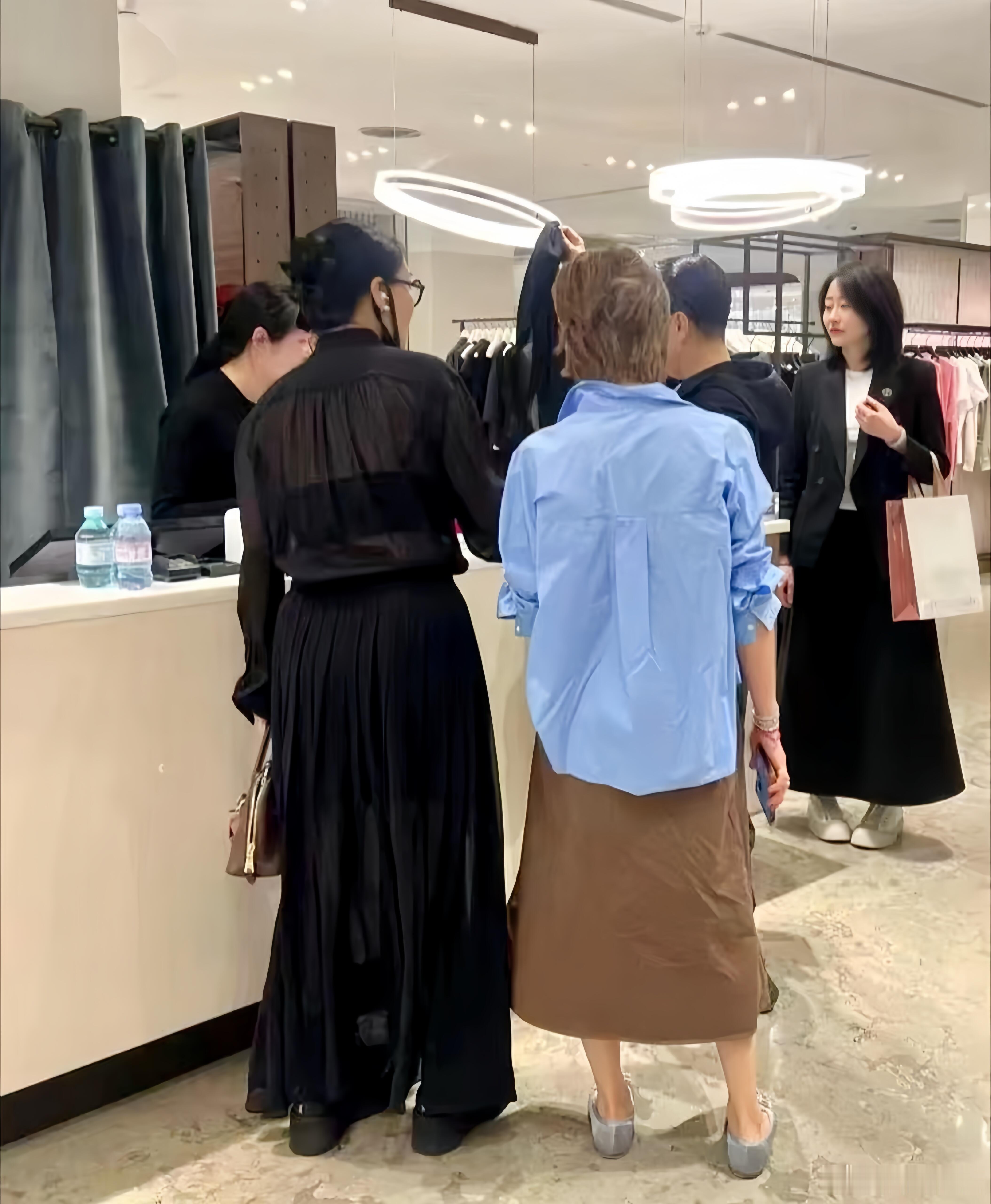 宋丹丹在我爱我家里的吹牛成真了 那个包厢简直是内娱的“活化石”！王菲、黄渤、宋丹