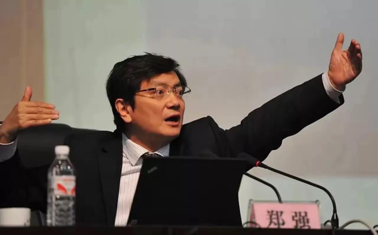 专家高呼
把英语踢出“高考”，
不要让孩子太累了。
如果说高考真的取消了英语。