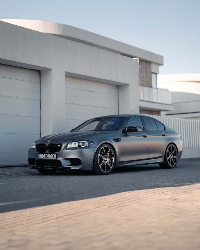 BMW F10 M5经典永不过时💪自吸V8的咆哮声浪，是多少车迷的情怀白月光。