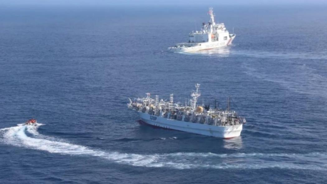 北太平洋公海上，中国海警船登检日本一艘渔船，引起日本网民的不满！

根据日本发布
