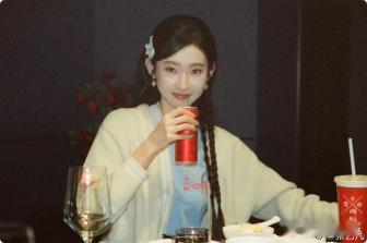 张艺凡上班美食下班爬坡张艺凡下班一坡接一坡张艺凡的生活方式真的很值得参考，工作日