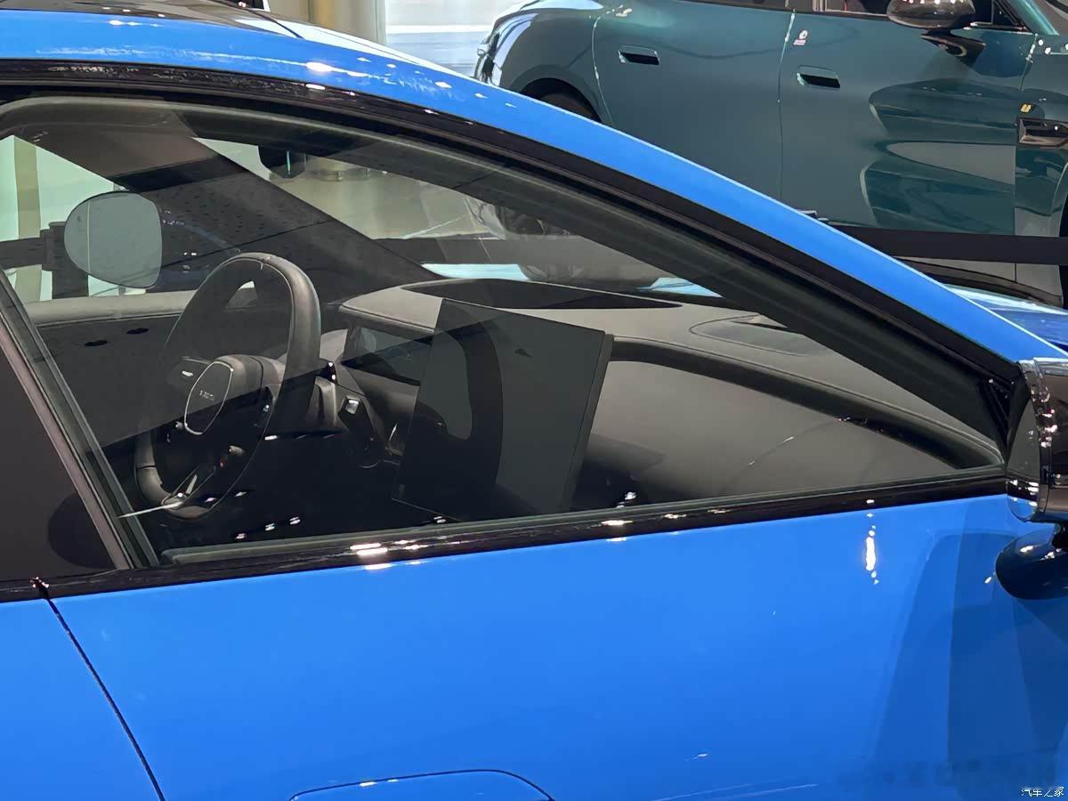 在如今的中大型轿车市场，想必大家对小米SU7都非常熟悉了。近日，新一代小米SU7