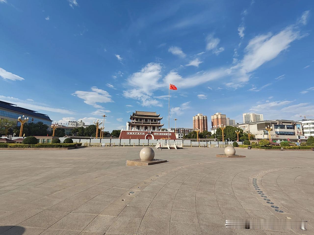 银川掠影——南门楼、宁夏世纪钟、玉皇阁、鼓楼、步行街、辣巷及当代建筑