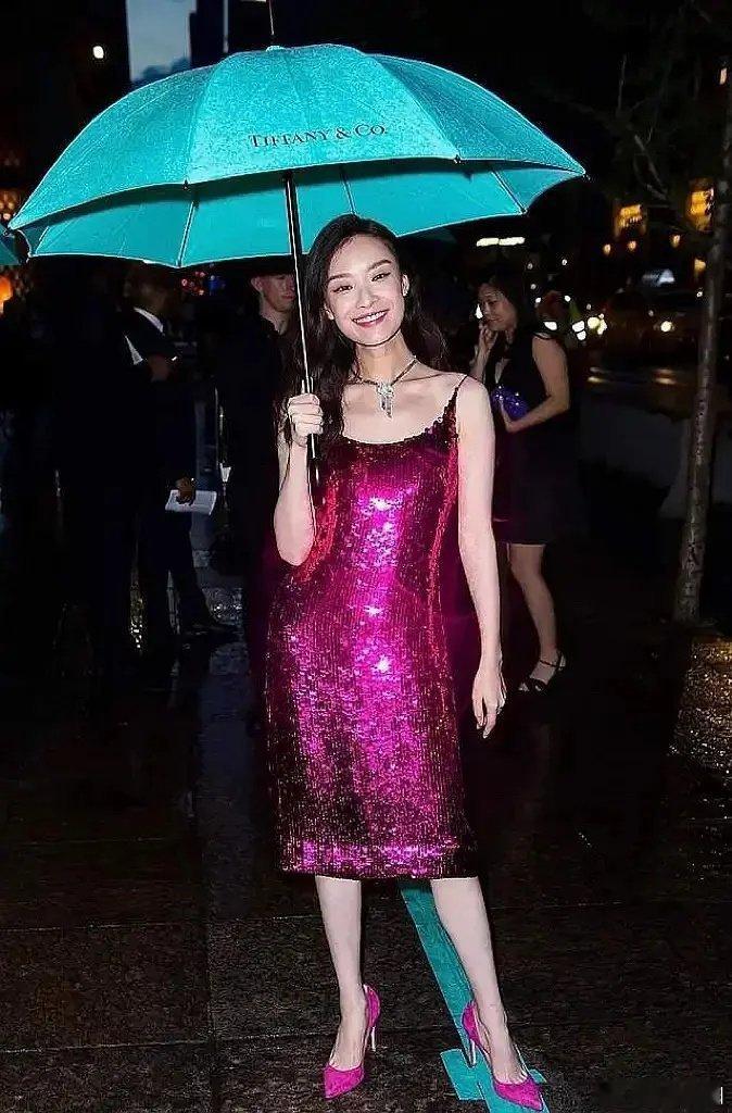 说到会p，大家怎么都忘记倪妮了呢 ​​​