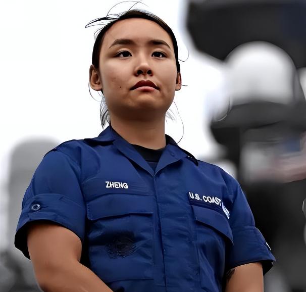 “我们只是正常巡视，如果中方再向前一步，我们不介意采取行动。”电台里蹦出的这句中