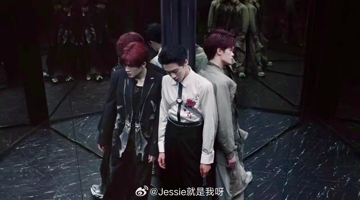 一气呵成行云流水 除了震撼还是震撼 还有就是檀健次你能不能穿白衬衫跳一次？檀健次