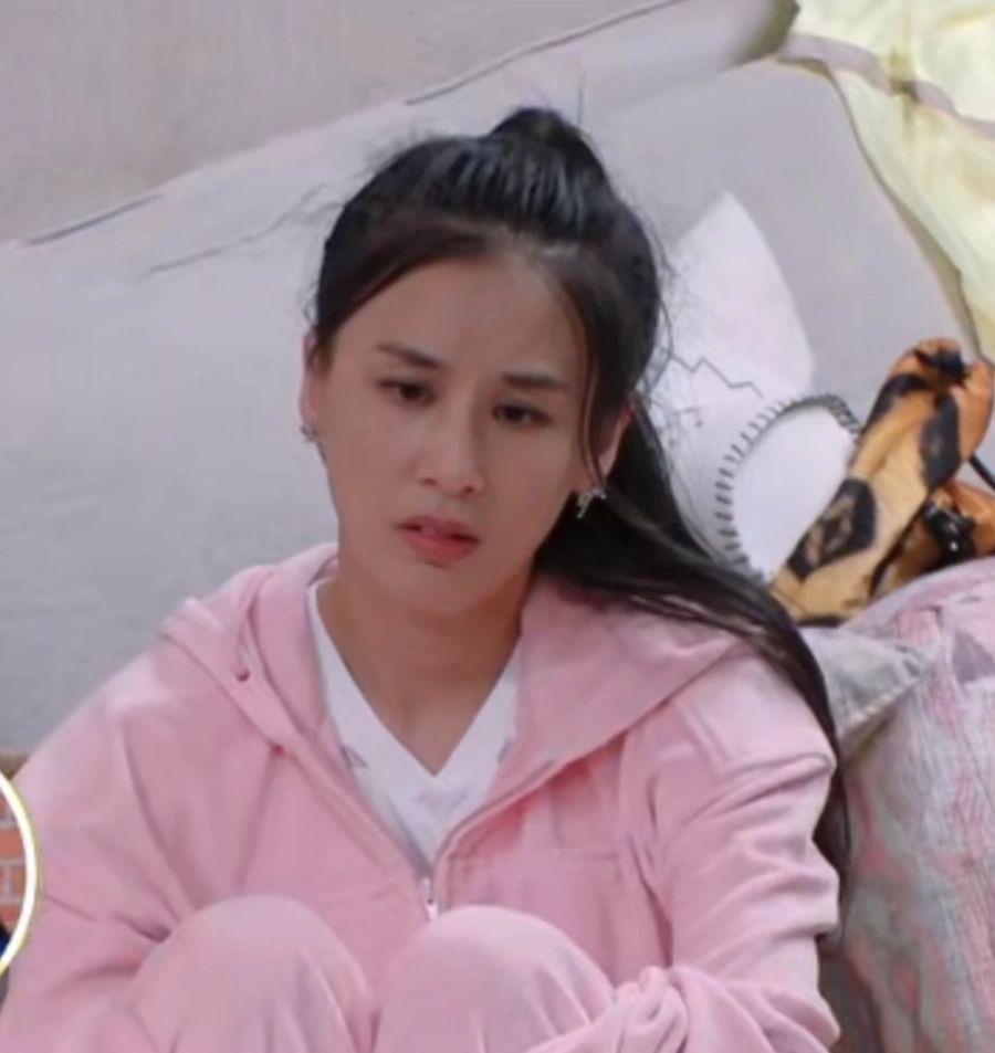 杨子都没有让黄圣依露出这种表情，麦琳做到了 