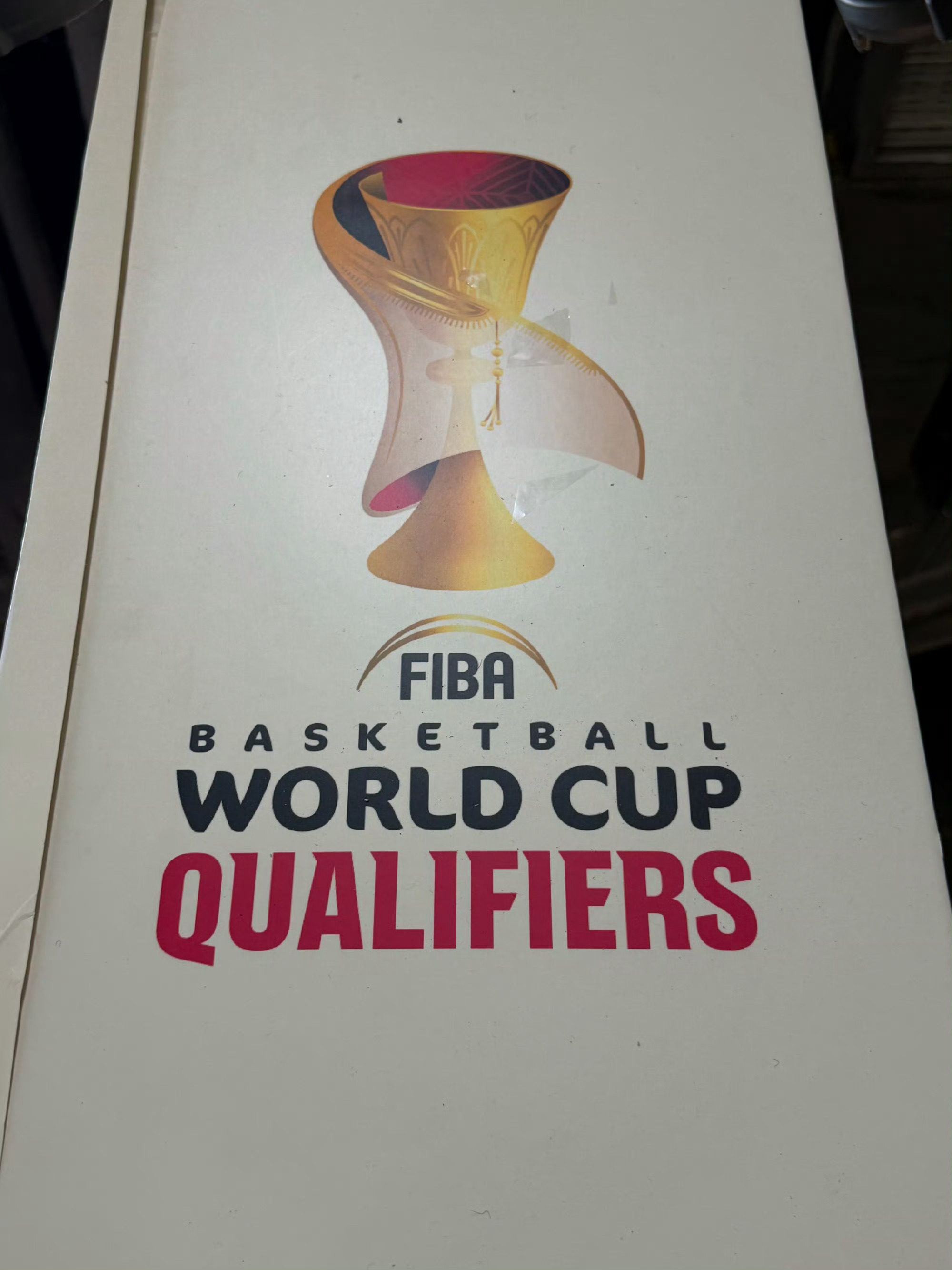 中国男篮vs日本男篮中国男篮今日公布出征世预赛第二窗口期大名单：教练组综合考虑比