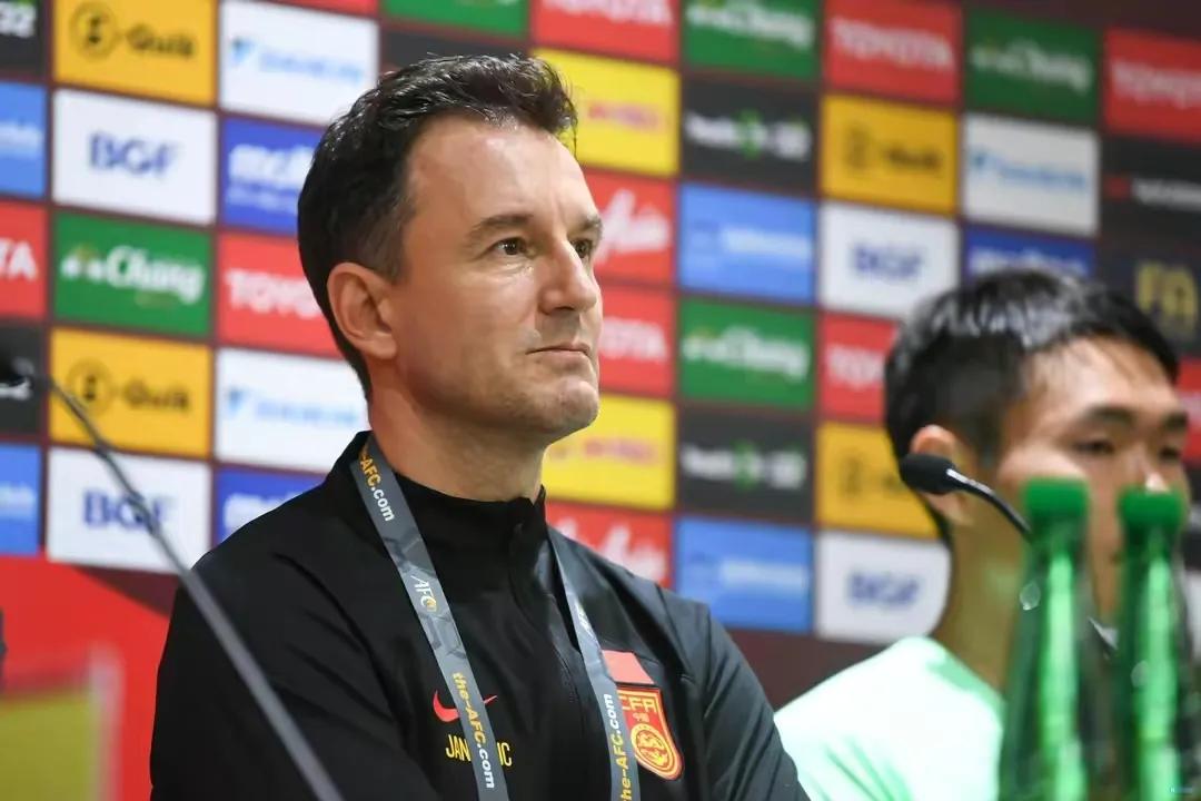 国足VS韩国，球迷对比分接受程度分5个等级：
1级：国足1-0韩国队
球迷疯狂庆