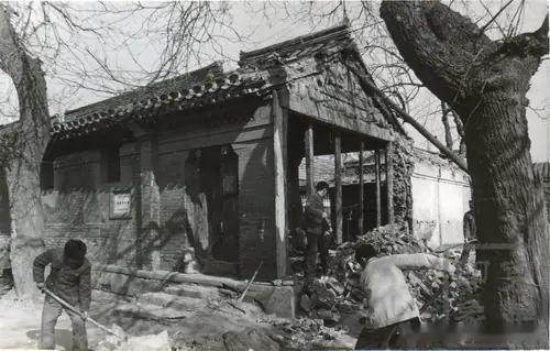 杨昌济故居，位于豆腐池胡同15号，是一座民国时期的小型民居建筑。1918年杨昌济