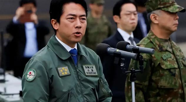 日本最近的动作，让人不得不把目光重新投向这个邻居，一个月之内，三件事接连发生，每