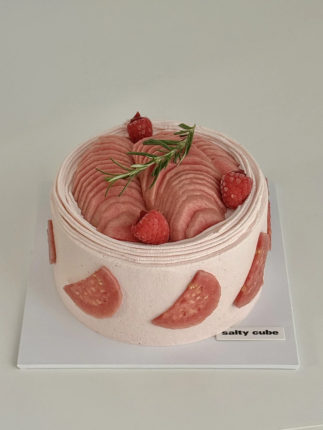 里里外外都是芭乐的芭乐蛋糕💕