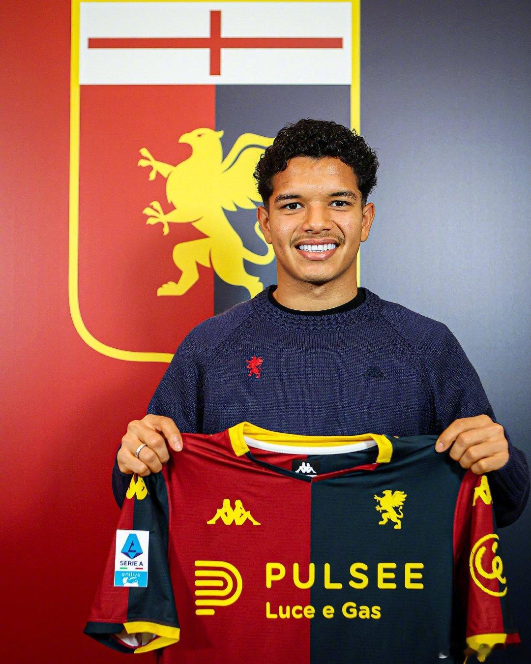 【官方】热那亚签下20岁的阿维卡中场亚历山大罗-阿莫林，转会费据悉为10M欧元，