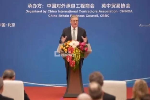 昨天，英首相斯塔默在贸易协会的发言时中引述了盲人摸象的典故，他强调过去人们对中国