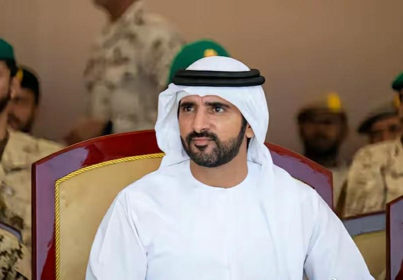 阿拉伯世界最英俊的王子就是迪拜王储哈曼丹。
但是哈曼丹经常一脸忧郁，被称为忧郁王