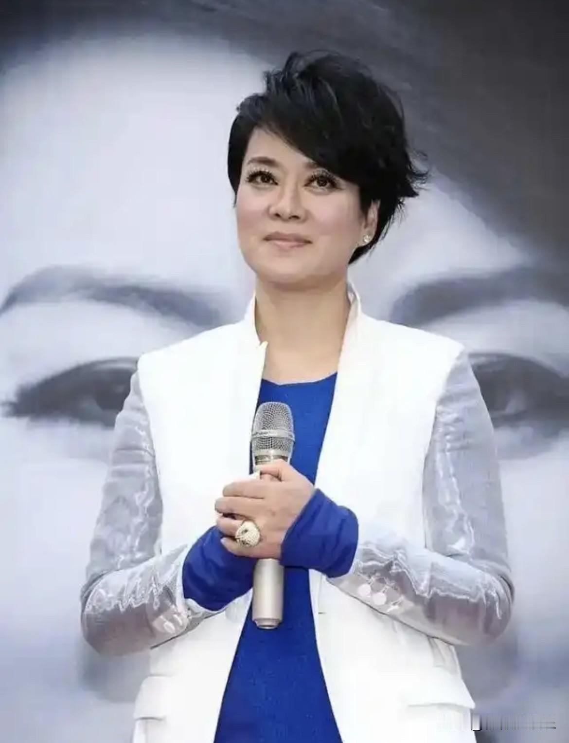 毛阿敏，韩磊，齐豫
尤长靖，胡彦斌，张远
窦靖童，万妮达，黄子弘凡
音综《歌手2