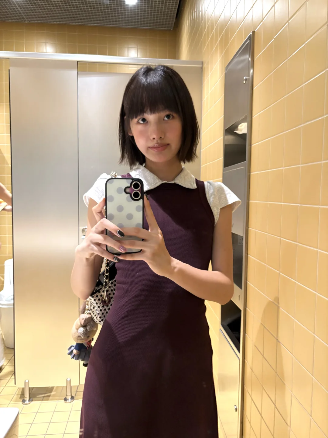 又做了新美甲 紫色的