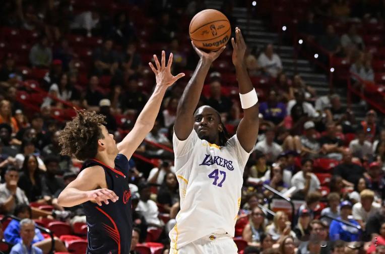 NBA夏季联赛第3战，洛杉矶湖人以99比85战胜了洛杉矶快船。湖人取得了夏季联赛