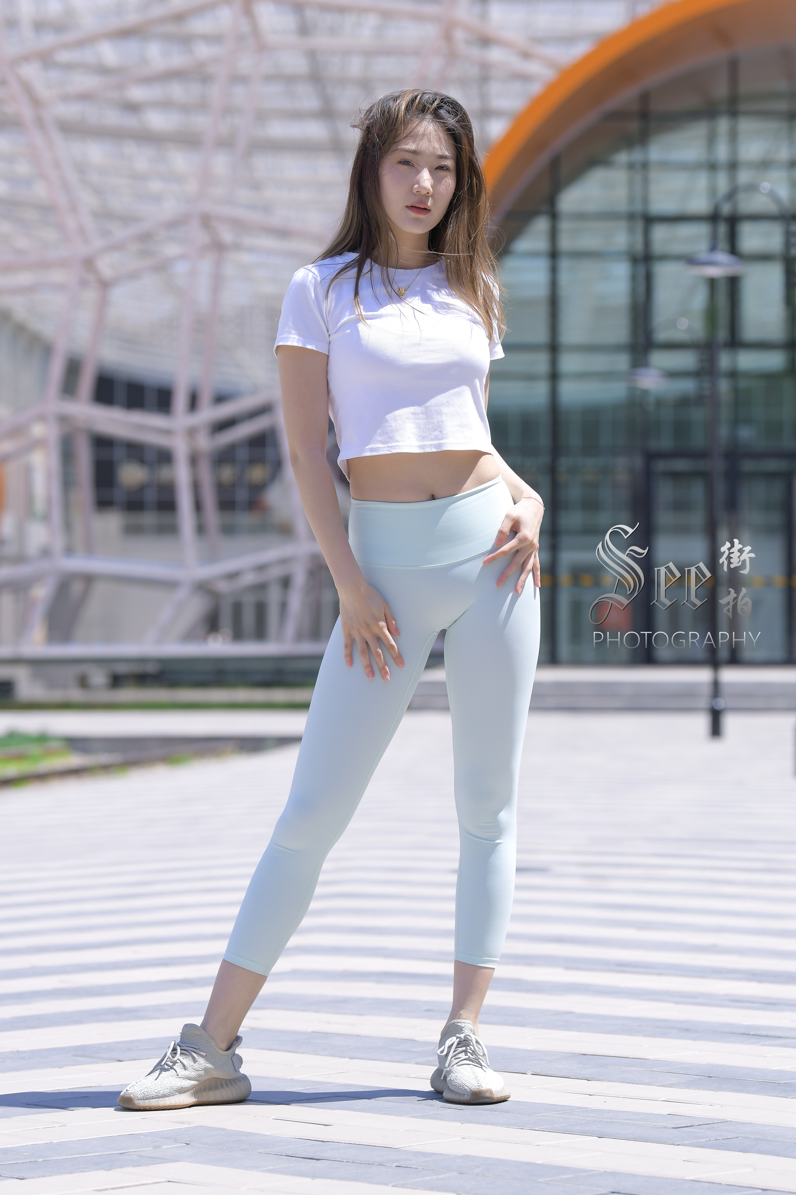 运动装T恤，高挑甜美~~ ​​​