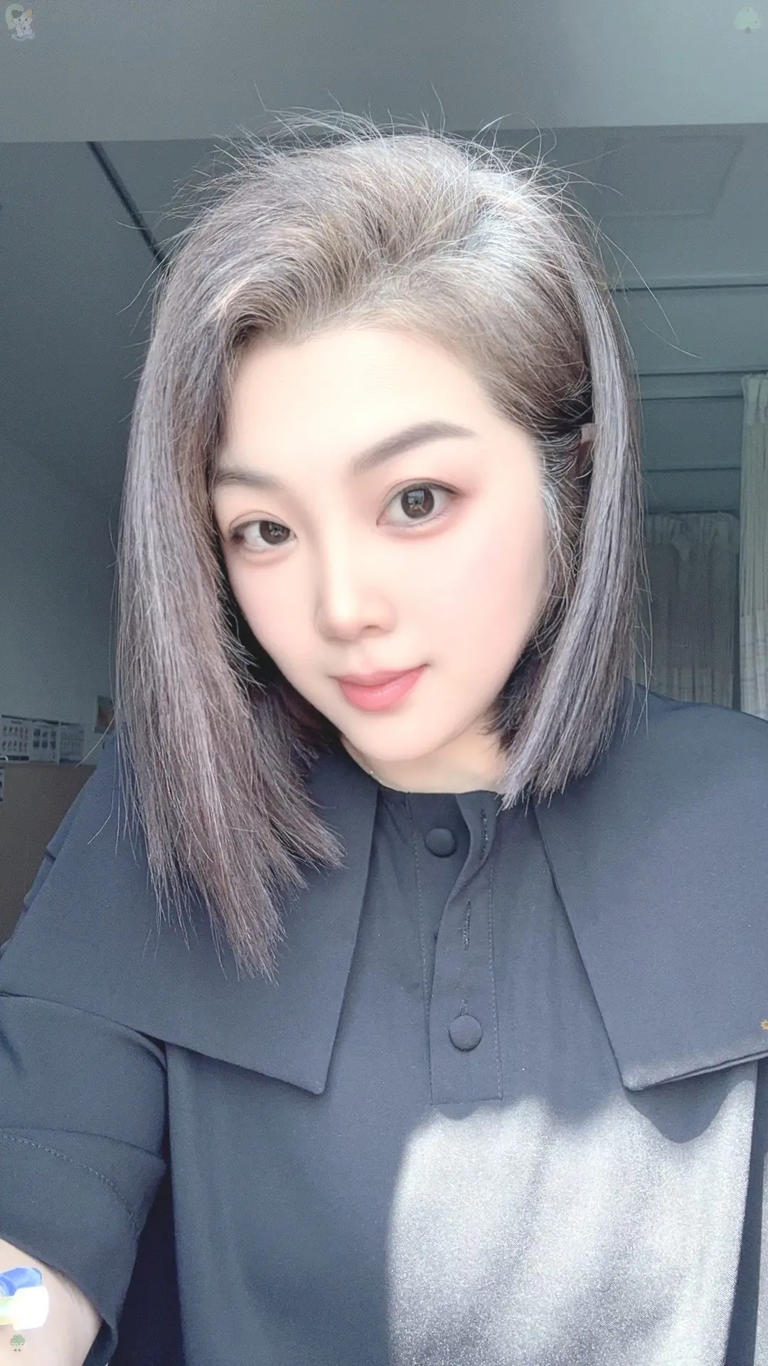 愿时光中有那么一个人，无需你倾诉，便懂你欲言又止之心声，不必你详说，便...