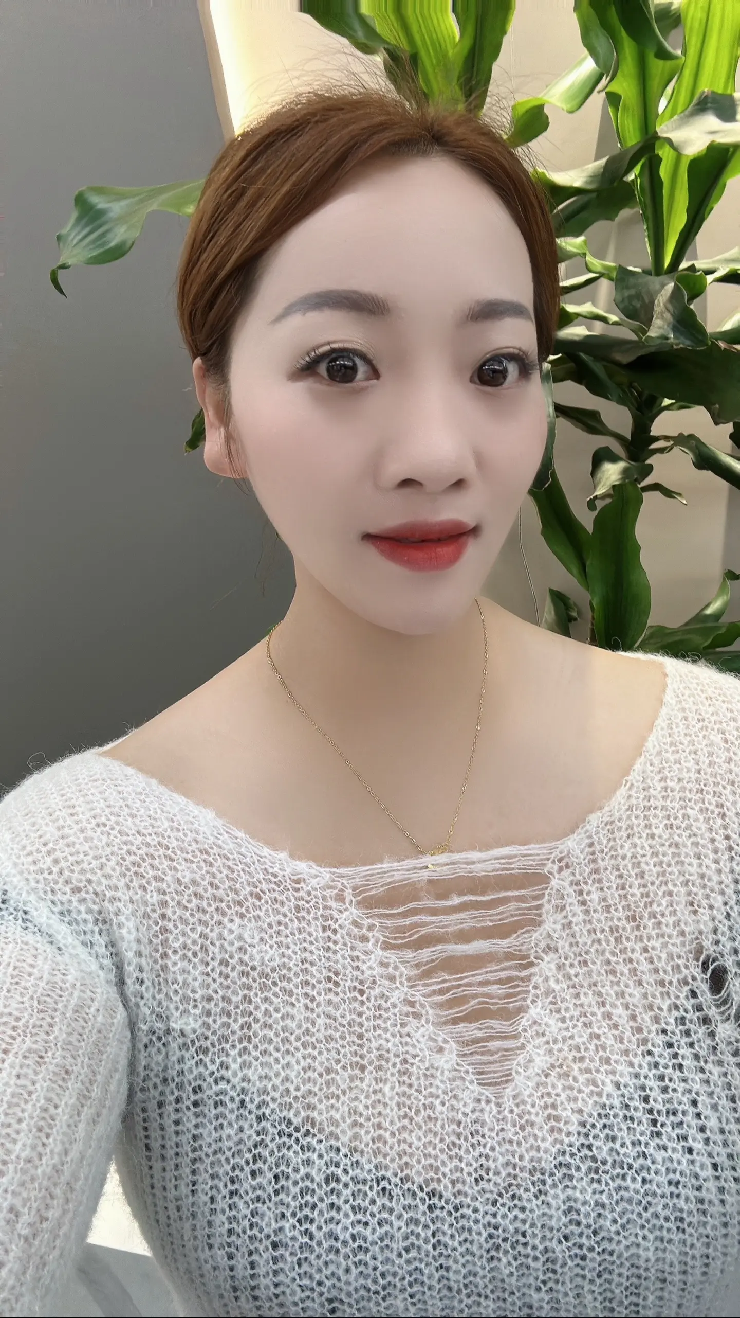 一个人活明白了，就只在乎三件事，我的钱，我的健康，我内心的平静，谁影响...