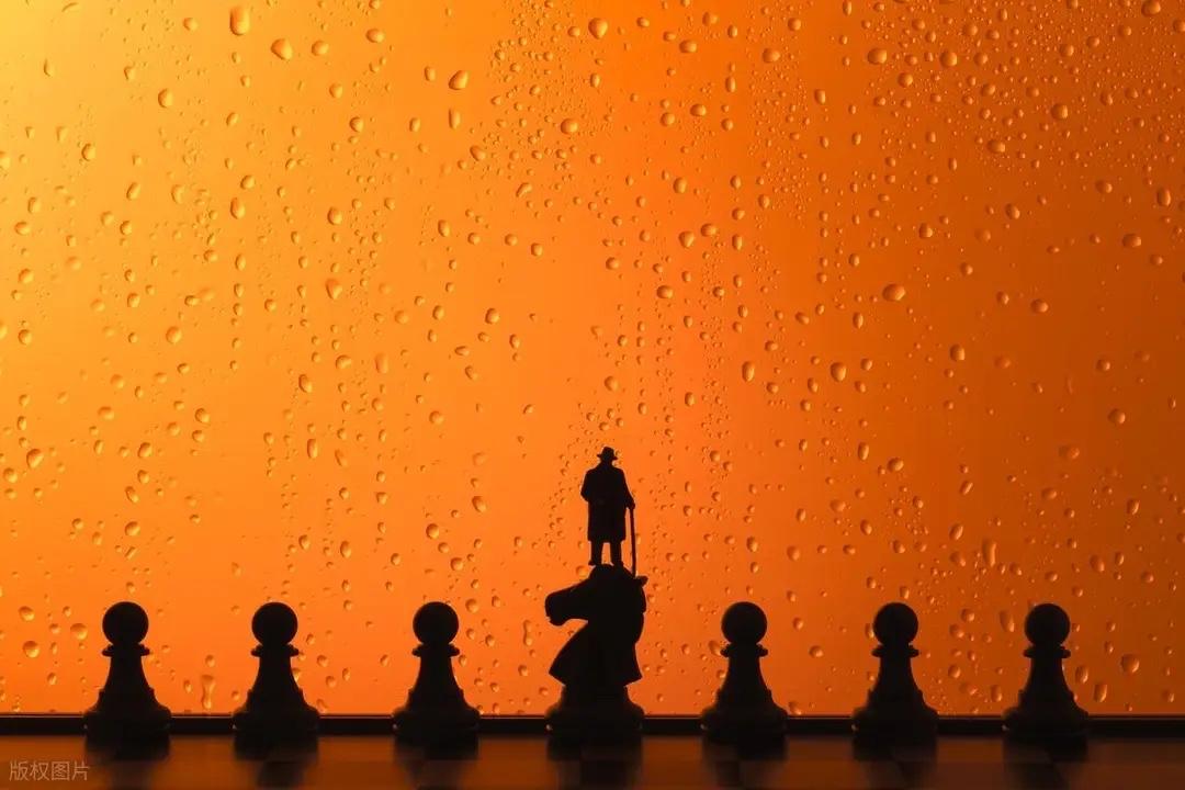 用一句话概括股市投资是一场马拉松，比的不是谁一时跑得快，而是谁活得久。