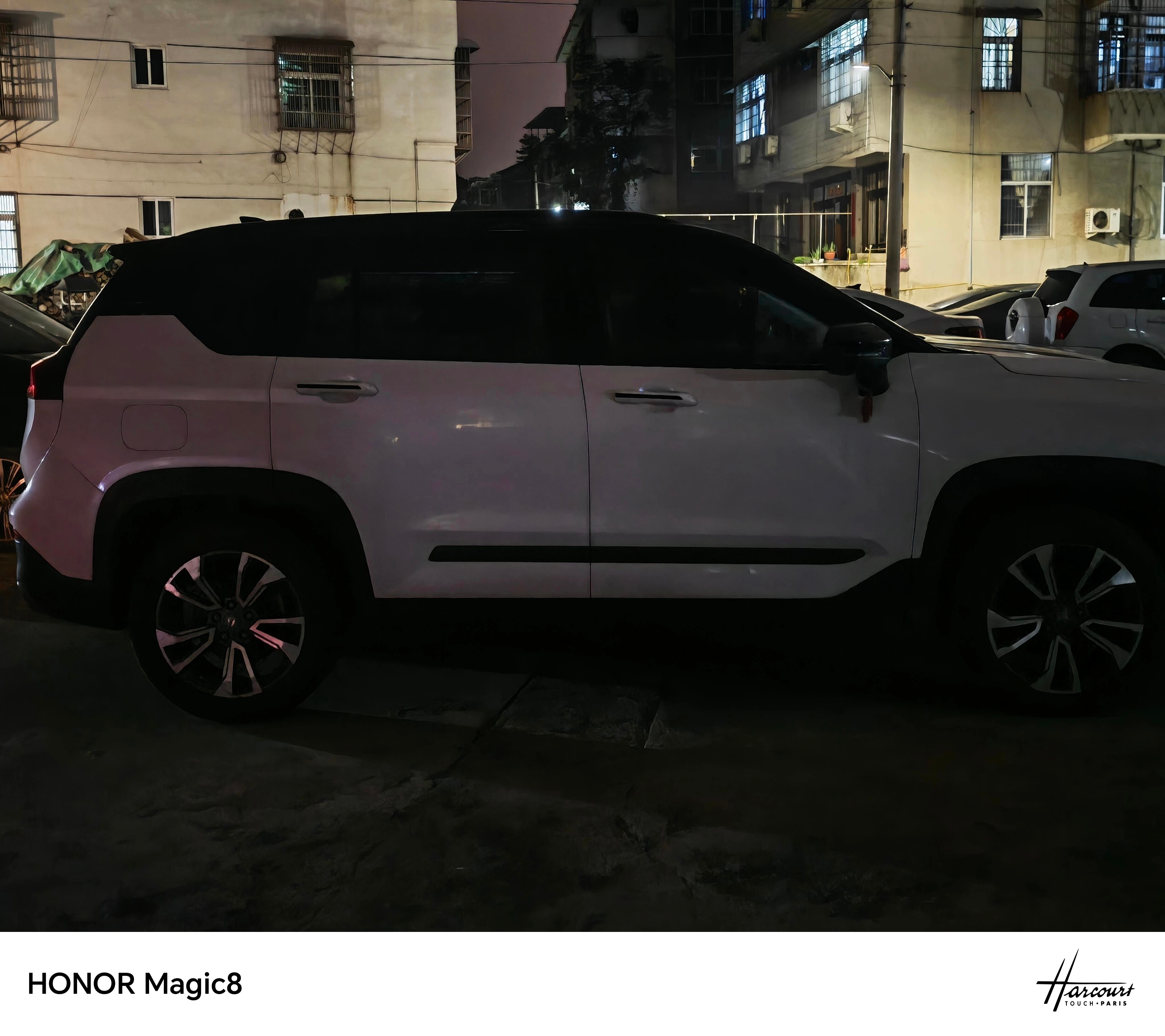 王者荣耀共创之夜晚上试了一下荣耀Magic8标准版的AI追色，蛮好玩的。你喜欢哪