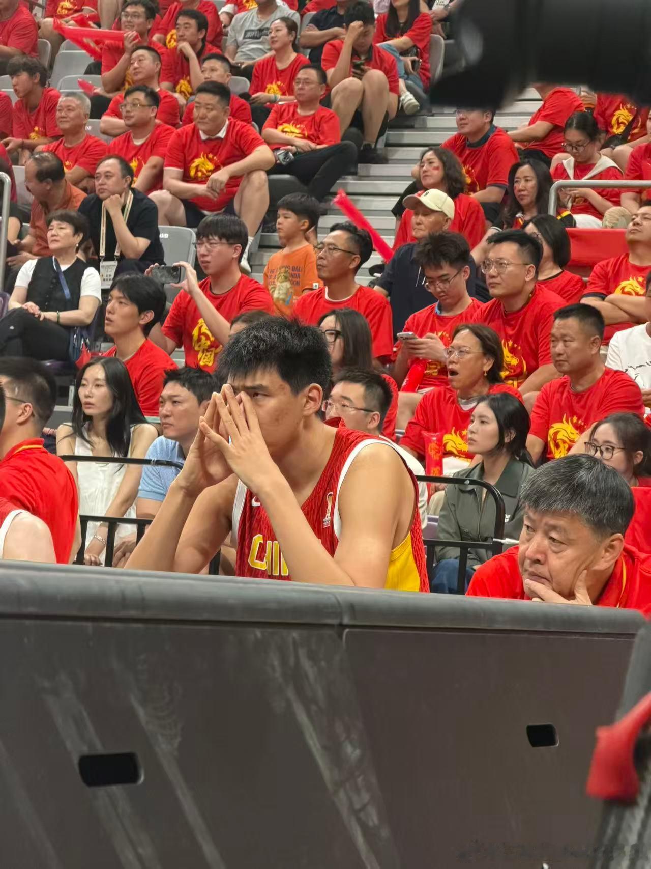 固执这一块，我们很熟悉中国男篮vs日本男篮