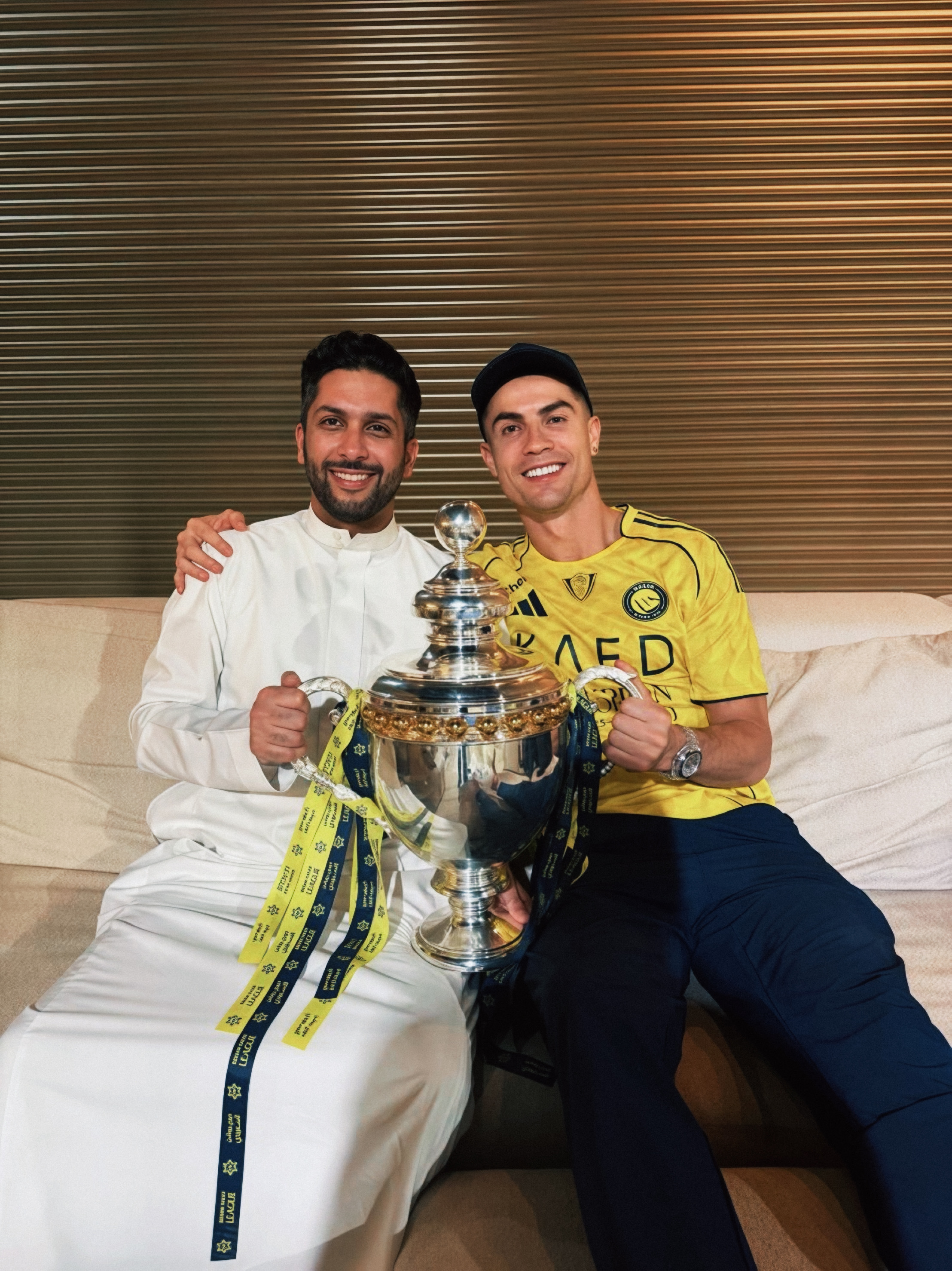 C罗C罗日常 🛑 “马卡报”确认，克里斯蒂亚诺明天将在里斯本观战他作为职业足球