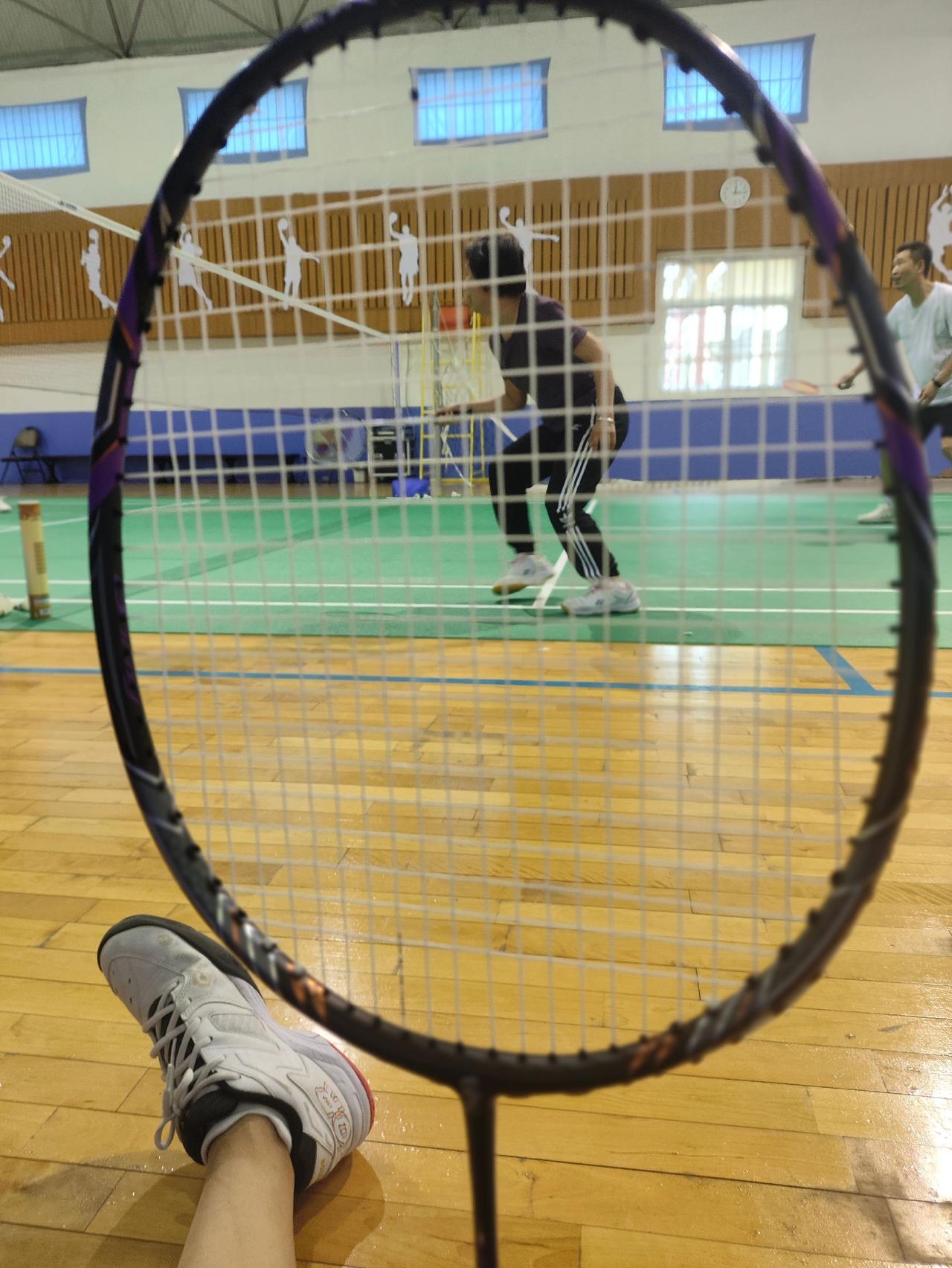 哈哈，之前没赢过，突然觉得自己站起来了打羽毛球🏸 羽毛球人 羽球 打羽毛球