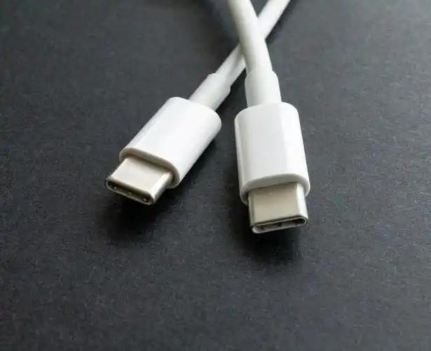 为什么一些 C 口小家电，不能用快充线充电？我认为，这不是消费者“线没买对”，而