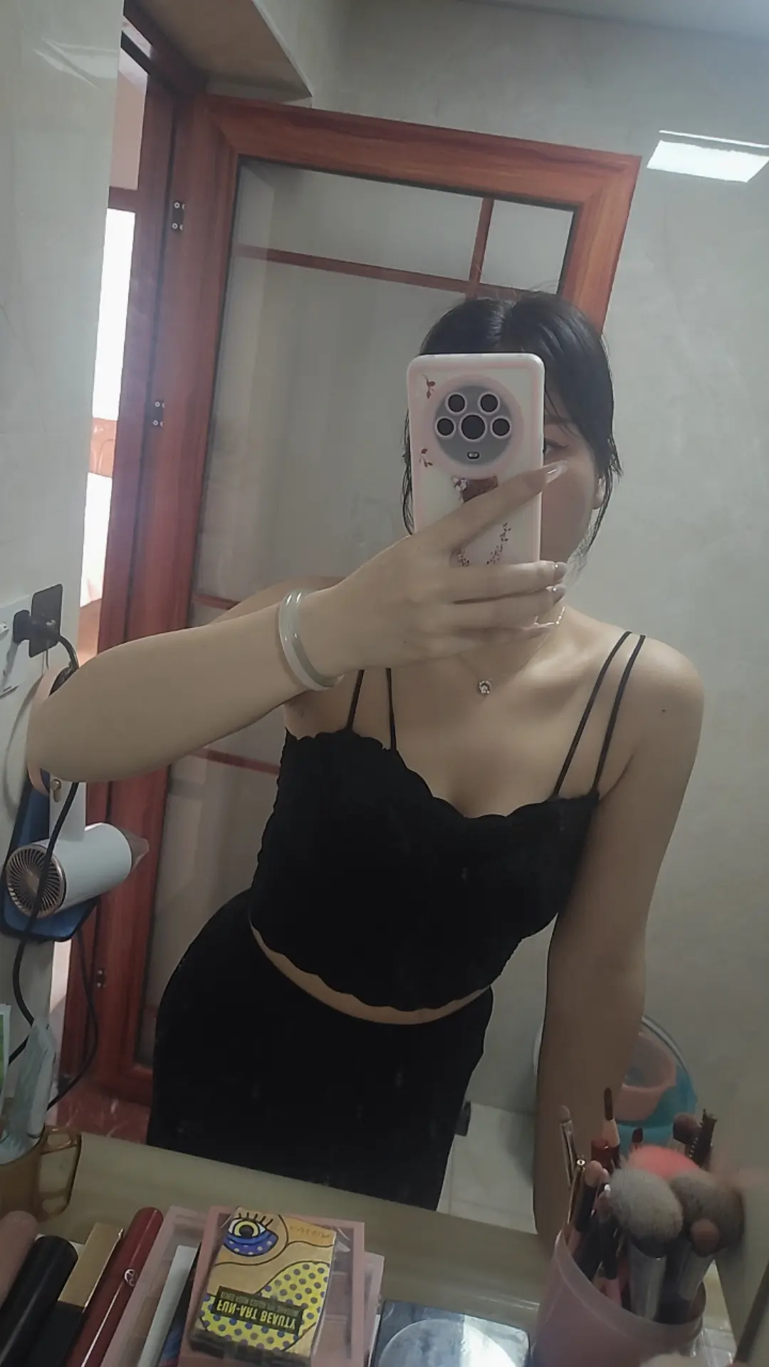 在你的眼神中    我看到了情丝万缕