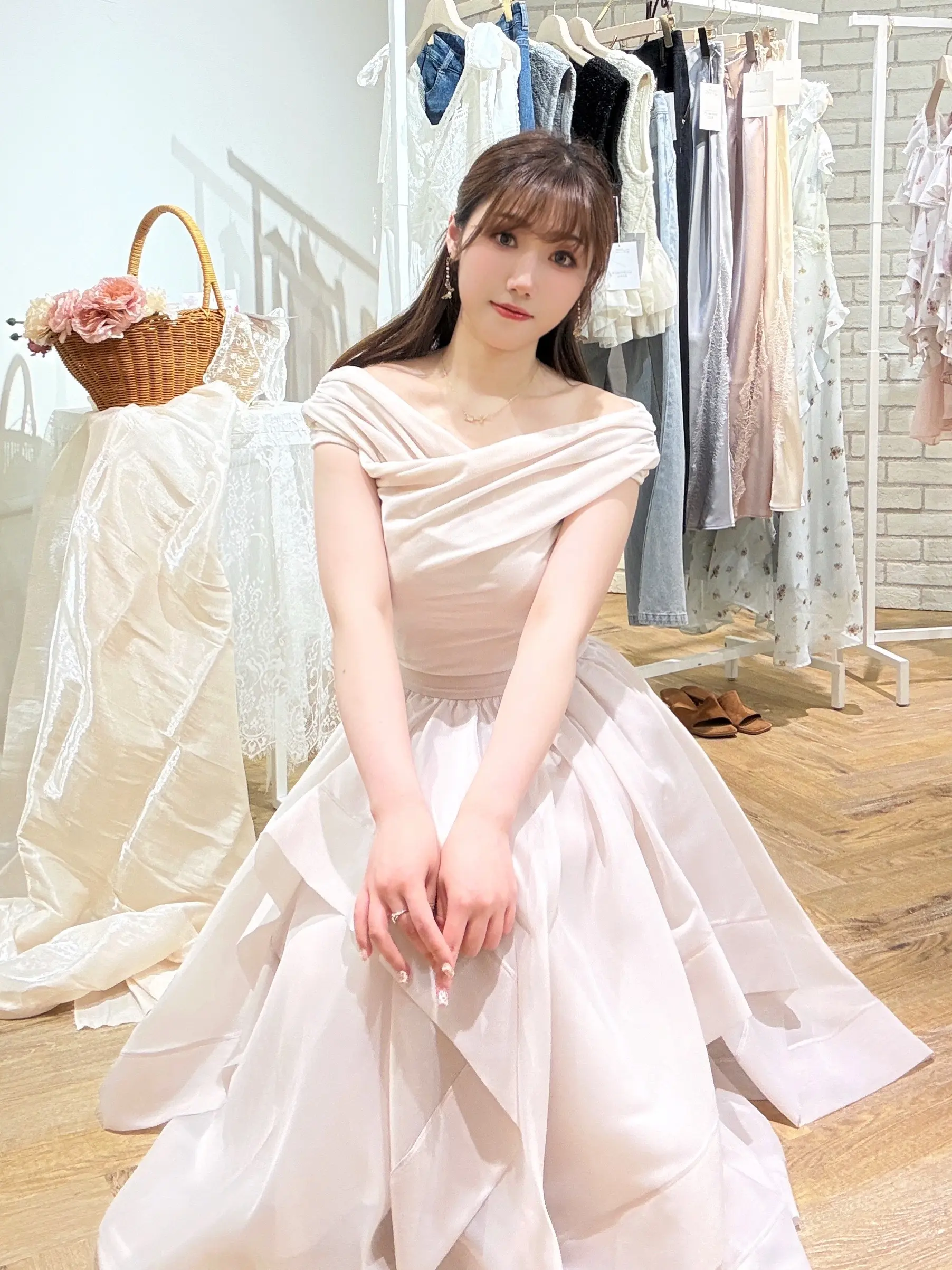 钟爱粉色💕。