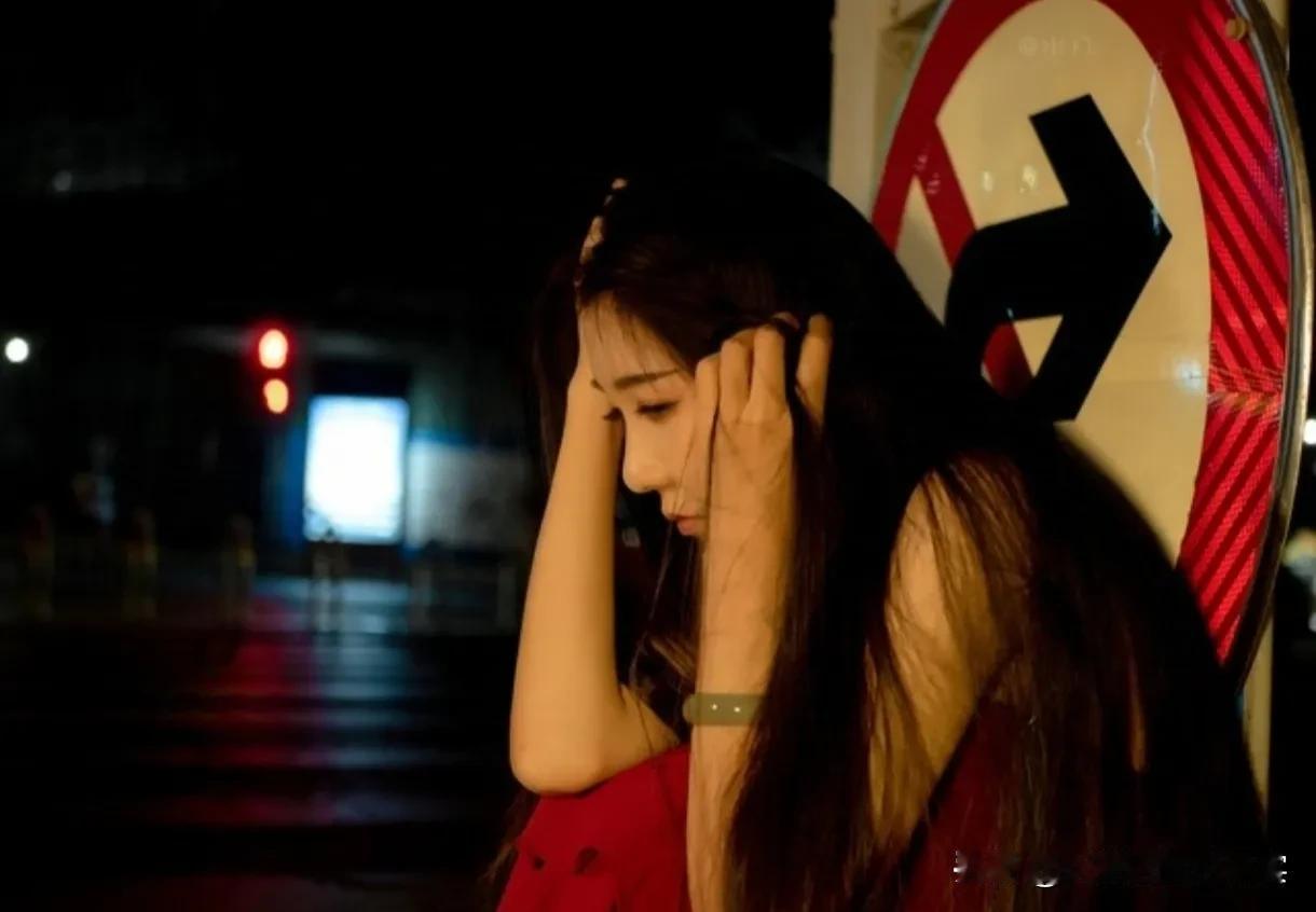 当男人背叛婚姻：离还是不离？
婚姻是两个人心灵的契约，是彼此信任与爱的承诺。然而
