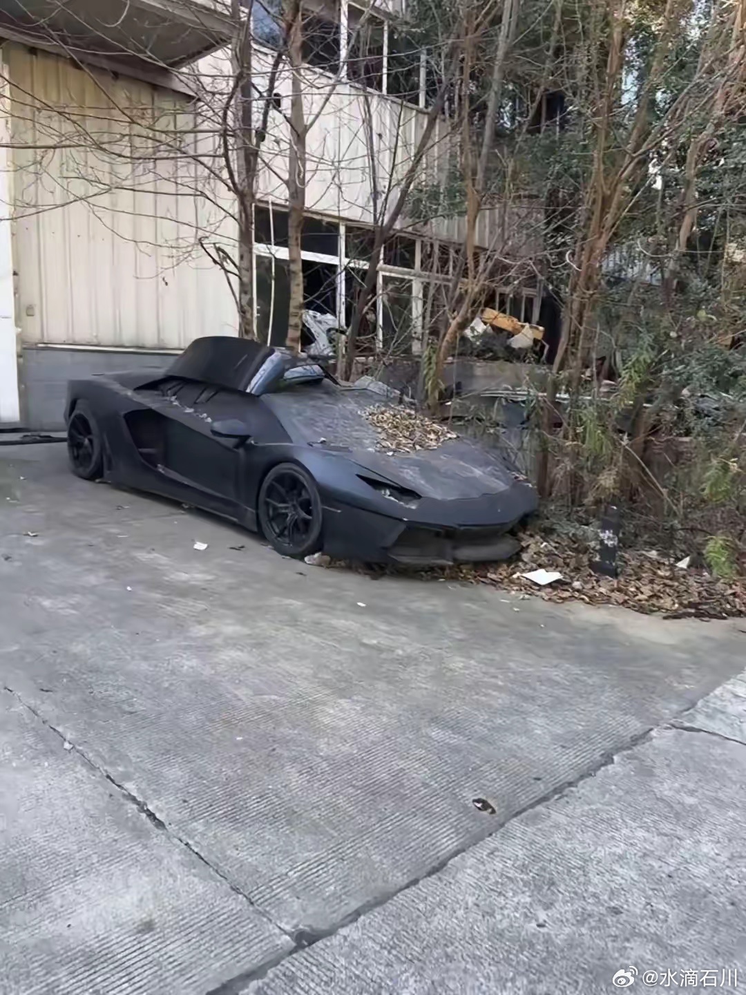 华东车讯  这不会是真的吧，就算是二手的兰博基尼，也是很多人的梦想啊，暴敛天物啊