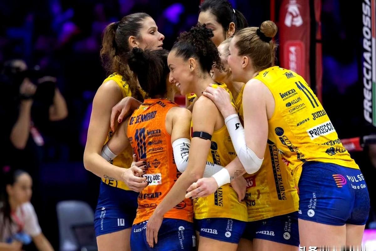 对手狂送25分，这比赛还用打吗？！

今天凌晨的意大利女排杯半决赛，科内利亚诺就