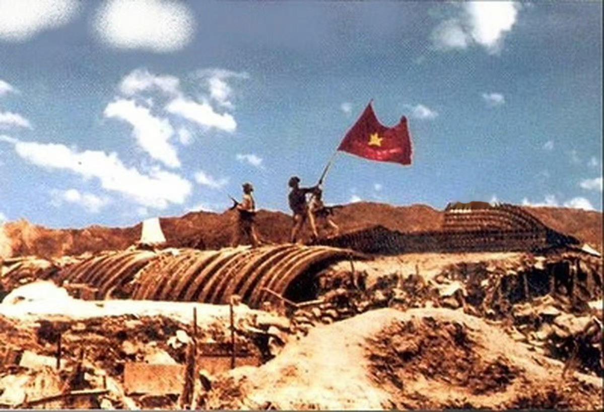 🇻🇳 1954年5月7日，越盟在中国、苏联及德意志民主共和国的坚定军事支持下