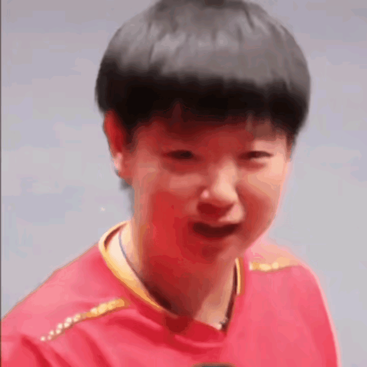 当时孙颖莎已经疼的不行了，
还要问，
现在不退的话，
影响下一场(混双)比赛吗？