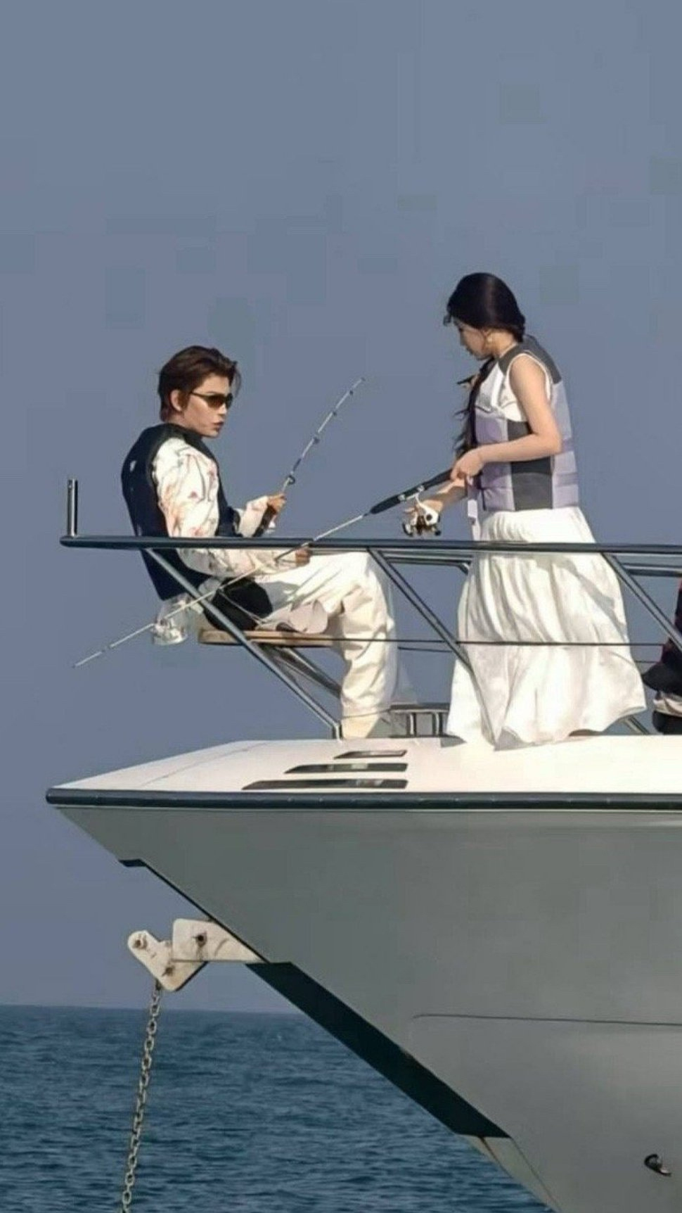 虞书欣丁禹兮海钓 欣欣和玉溪一起海钓了🎣，这跟婚后生活有什么区别！你们俩到底是