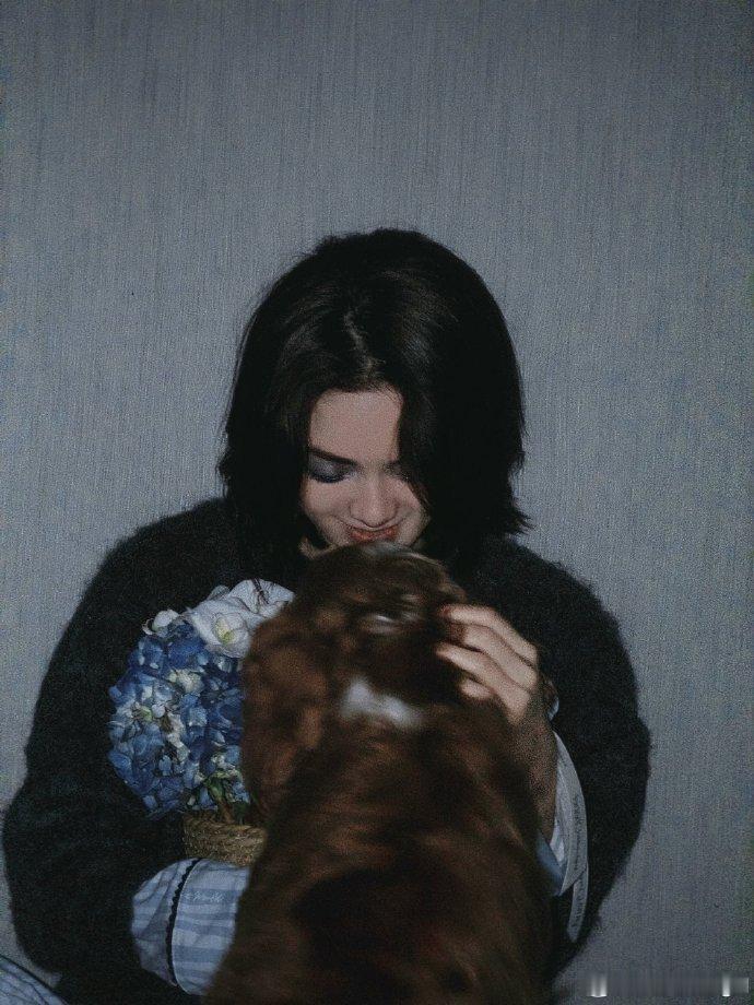 谁给赵今麦递个恶女本赵今麦黑魔仙 赵今麦完美hold住黑魔仙风格，眼神超有戏，谁