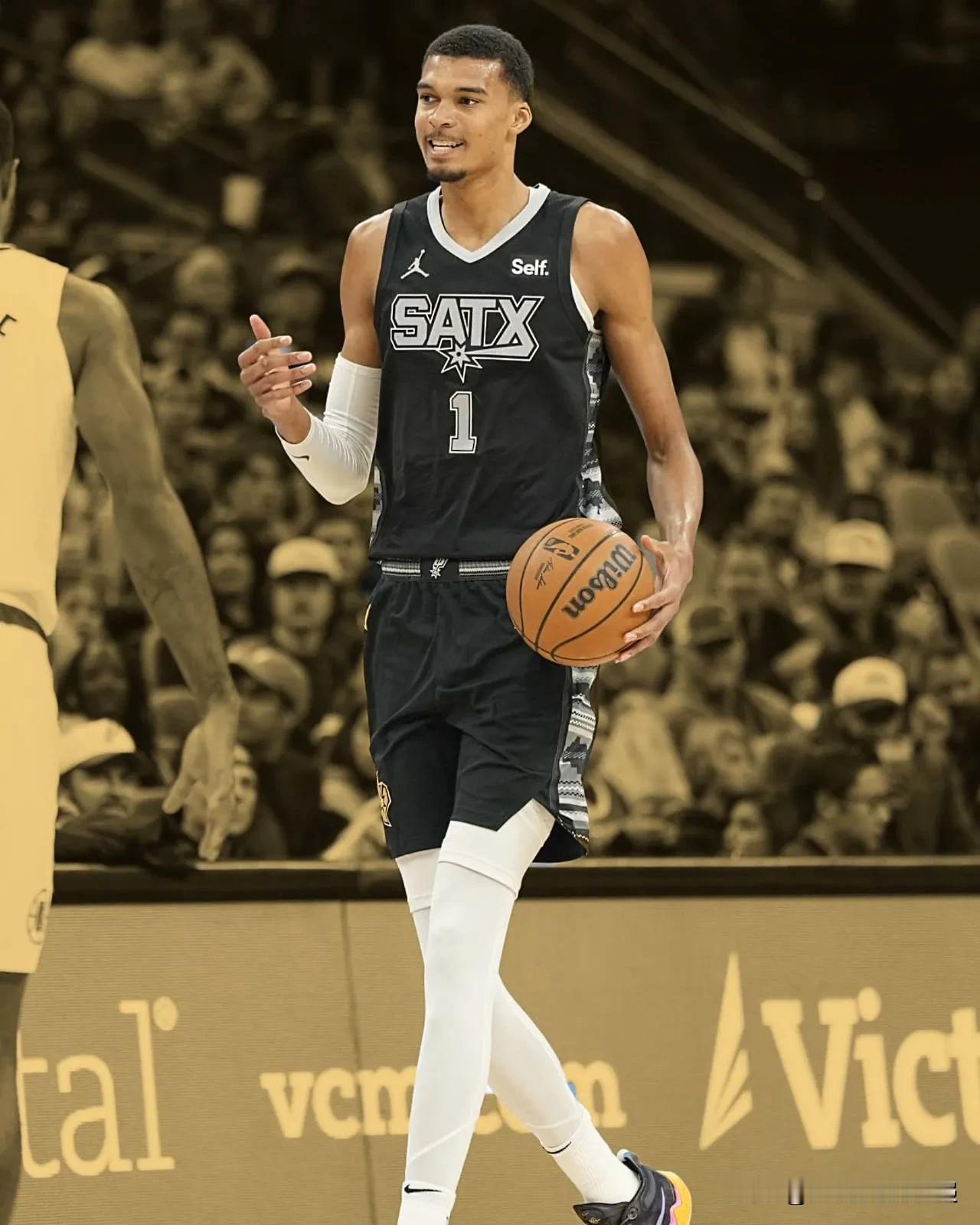 创下纪录的新秀赛季

• NBA 历史上最年轻 40-20 的球员

• NBA