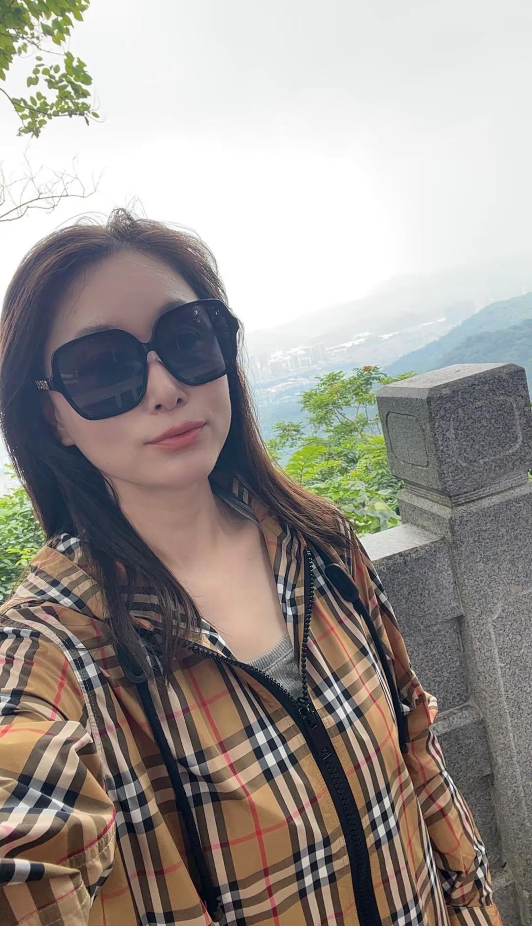 用脚步丈量世界，用眼睛记录风景，好好生活，一起爬白云山。人生不应该只有眼前的世界